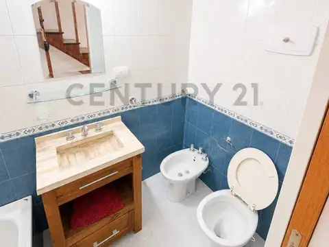 Excelente dúplex 2 ambientes con cochera en zona privilegiada