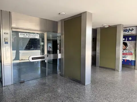 Cochera cubierta en Flores con bajas expensas