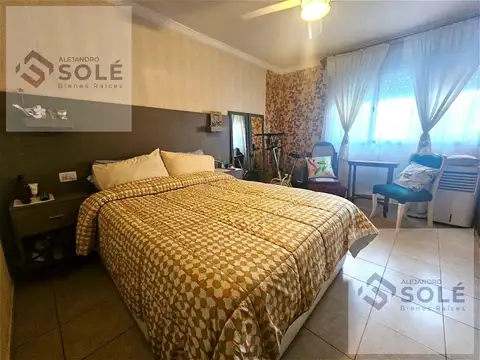 Casa En Venta 2 Dormitorios A Metros de Av. Santa Ana - Apta Credito