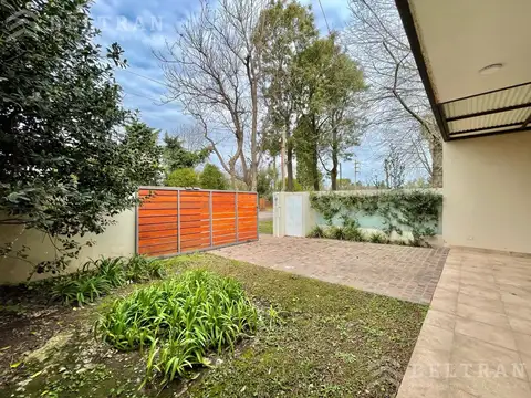 Casa en Venta en Roldan, USD 255.000