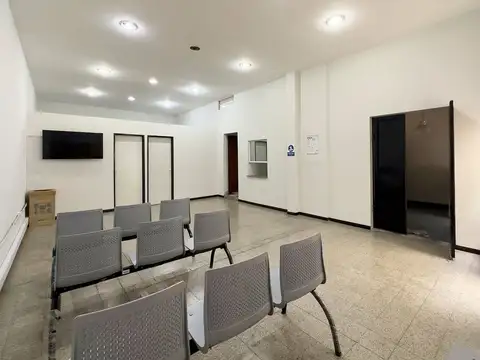 Local en Venta 66 años