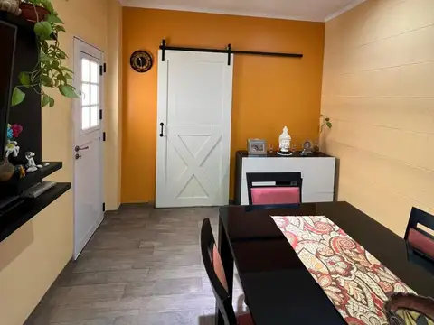 Depto Tipo Casa en Venta en Ramos Mejia Sur, USD 115.000