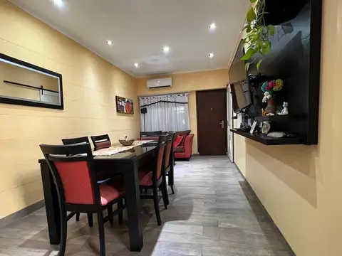 Depto Tipo Casa en Venta de 2 dormitorios