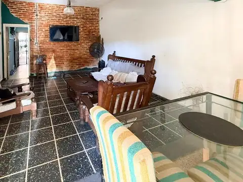 Casa en Venta en Parque San Martín, USD 48.000