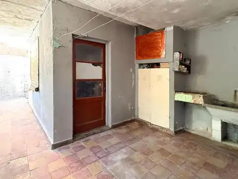 Casa 3 ambientes con 1 baño
