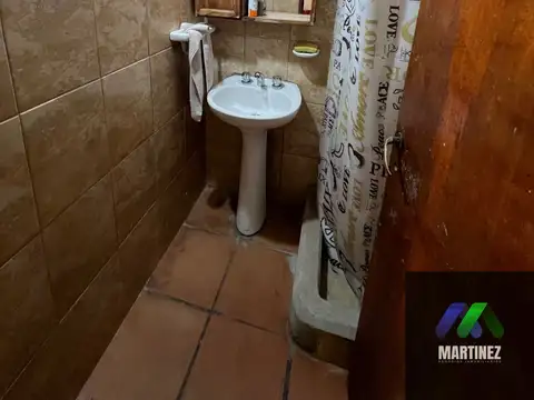 Casa 5 ambientes con 2 baños