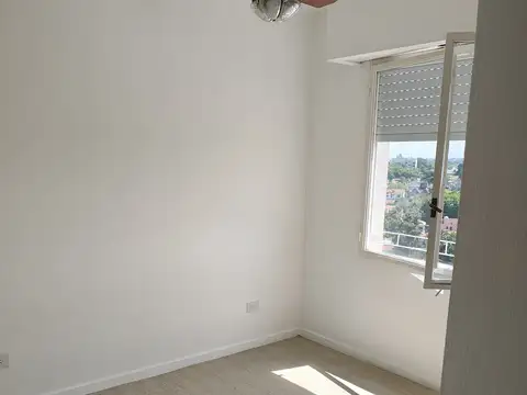 Departamento en Alquiler en Florida Mitre/Este, $ 900.000