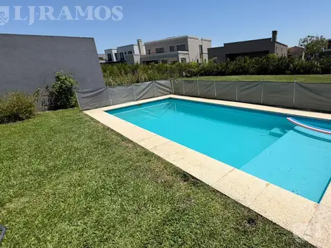 Casa en Alquiler de 3 dormitorios