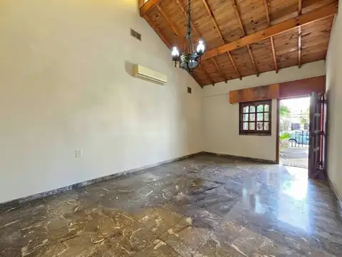 Casa en Venta con 1 cochera