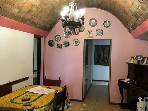 Casa en Venta en Adrogue, USD 180.000