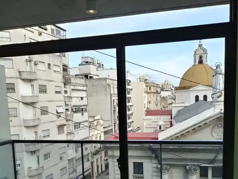 1 AMBIENTE AMPLIO  AL FRENTE CON BALCON Y AMENITIS