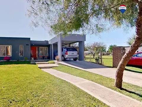 VENTA CASA CUATRO AMBIENTES PILAR DEL ESTE 