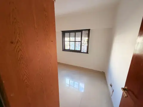 Departamento de 2 amb. en venta en Castelar Norte