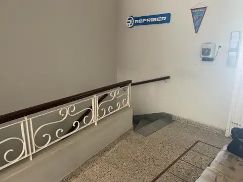 Excelente galpón y vivienda en venta