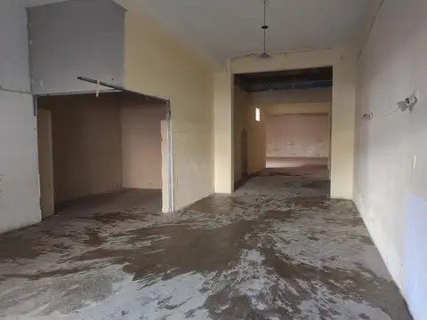 Local y deposito en venta Av. 1 - 44 y 45