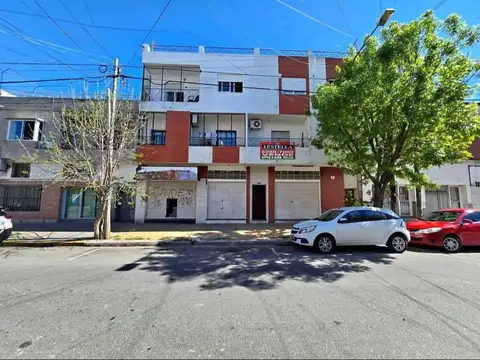 Monseñor José Francisco Marcón y Florencio Varela