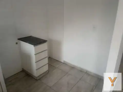 Casa 2 ambientes con 1 baño