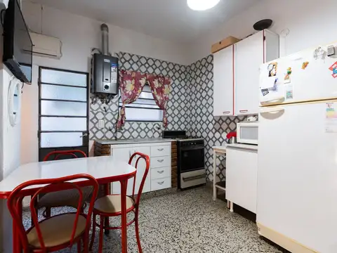 Casa 2 ambientes con 1 baño