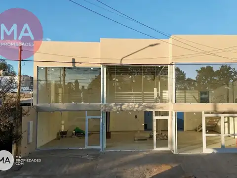 Local comercial con posibilidad de subdivisión - San José 1400 - Funes | Venta