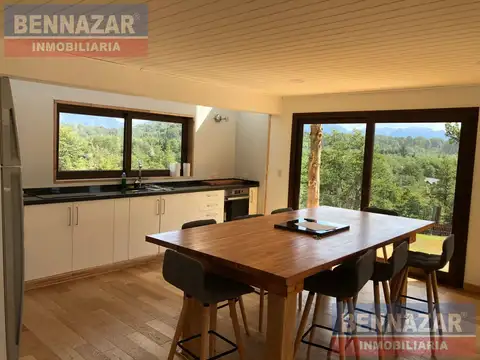 Casa 3 ambientes con 2 baños
