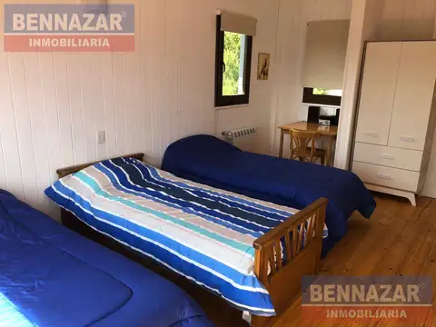Casa  en venta con 2 dormitorios vista al Cerro  en Villa La Angostura