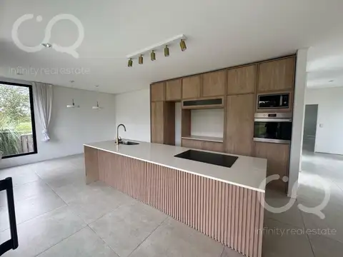 Casa en Alquiler 1 año
