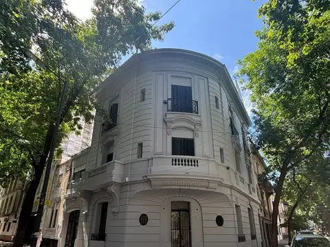 Casa  en Venta en Flores, Capital Federal, Buenos Aires