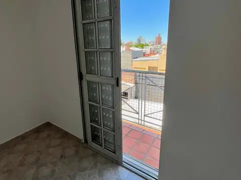 Departamento 2 dormitorios al frente