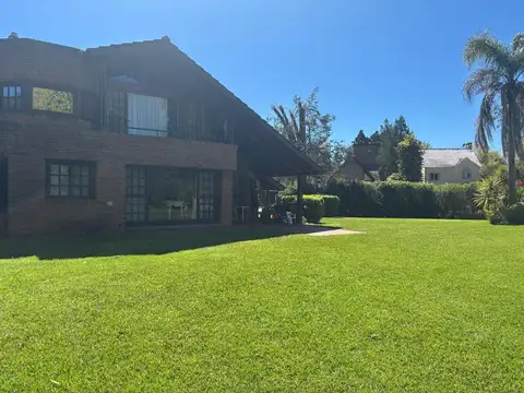 Casa en Venta en Las Praderas De Lujan, USD 140.000