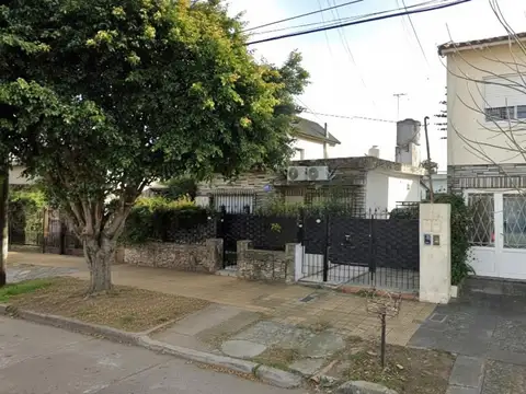 Casa Ph 3 ambientes Patio Haedo Norte