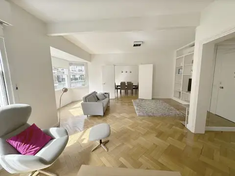 Piso de Categoría en Recoleta | 2 Suites + Dependencia | 156 m² Totales