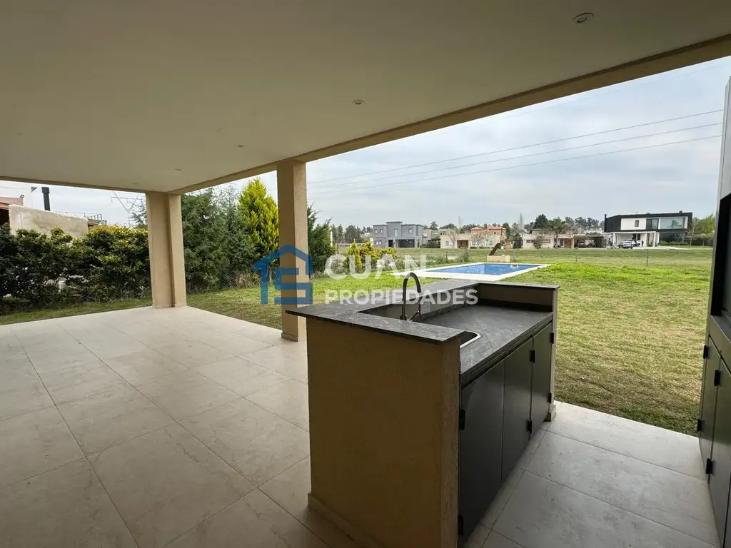 Casa en Altos De Campo Grande de 4 dormitorios