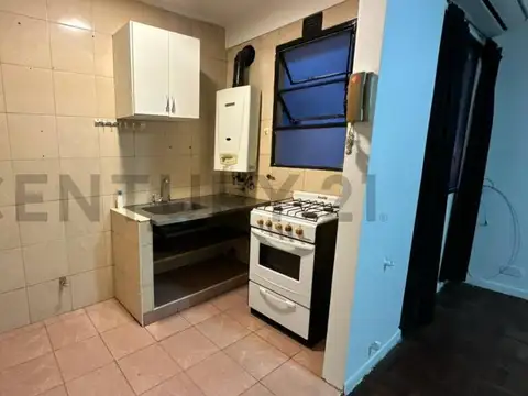 Guayaquil 700, Piso 0