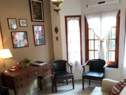 Duplex independiente en Adrogue centro