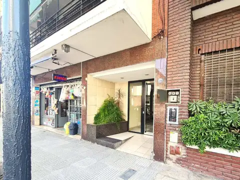 VENTA DE MONOAMBIENTE EN BARRIO NORTE CON RENTA