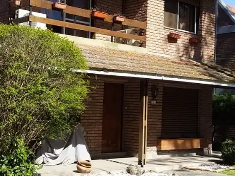 El Pato, 3 dormitorios, MUY BUEN PARQUE