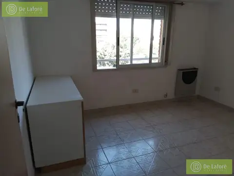 ALQUILA  - Dpto. 2  Amb. balcón excelente ubicación en Tigre