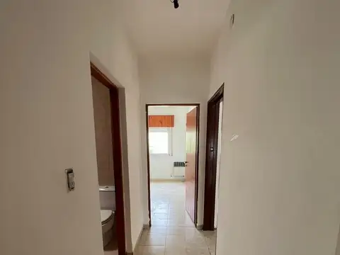 Casa en Alquiler con 1 cochera