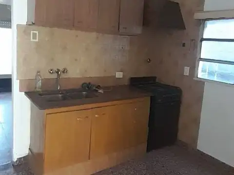 Casa en Venta en Isidro Casanova, USD 80.000