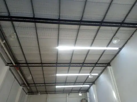 Galpon a la venta en excelente Ubicacion