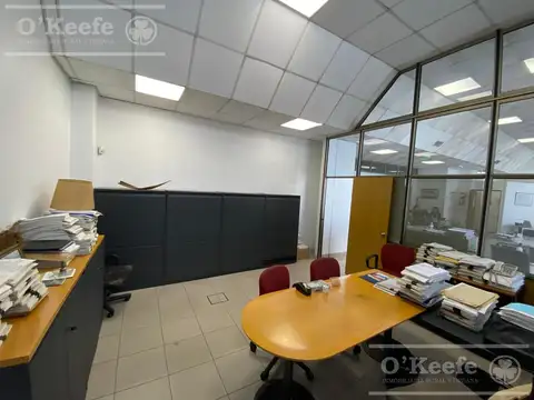 Oficina Monoambiente con 13 baños