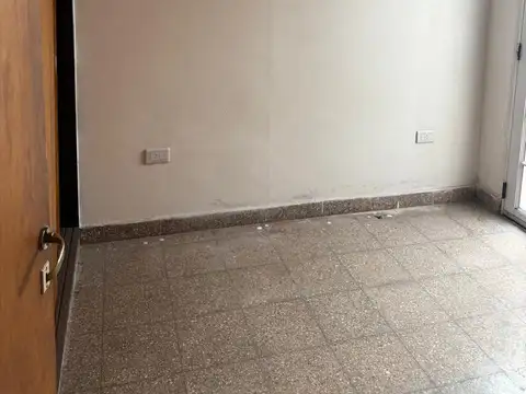 Departamento en Venta en Moron Sur, USD 32.000