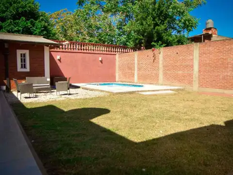 Casa en Venta en Burzaco, USD 96.000