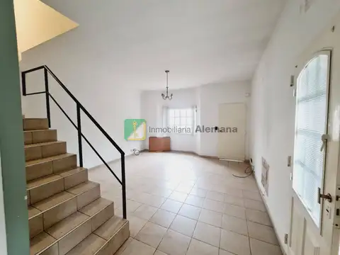 Casa en Alquiler de 3 dormitorios