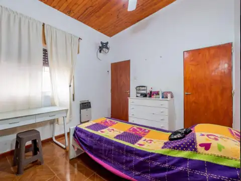 CASA VENTA BARRIO LAS HERAS DOS DORMITORIOS