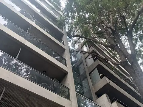COCHERA DORREGO 244, ENTRE CATAMARCA Y SALTA . SUPER COMODA Y SEGURA U$S 21.000