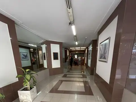 Oficina 3 ambientes con 1 baño