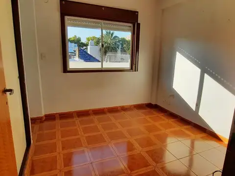 Depto Tipo Casa en Alquiler al Sur