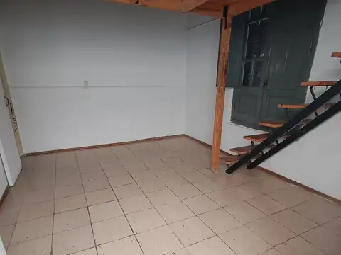 Depto Tipo Casa en Alquiler de 1 dormitorio