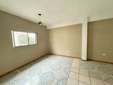 Depto Tipo Casa en Alquiler al Este